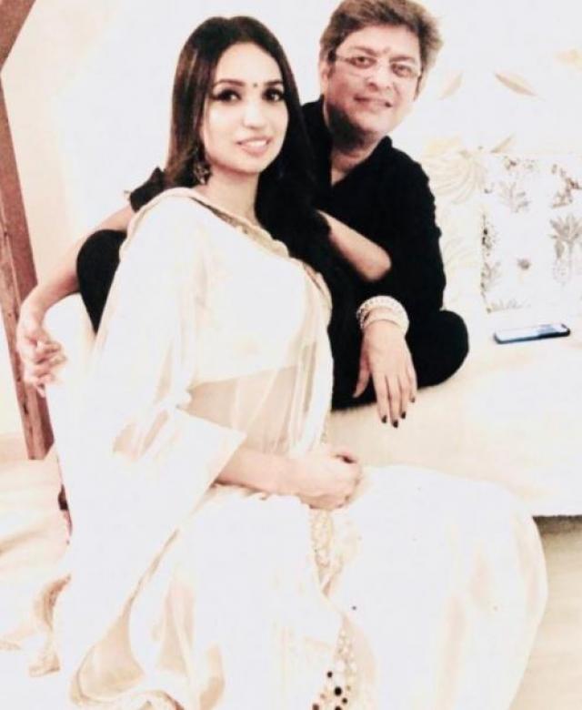 Kanika Dhillon and Himanshu Sharma 