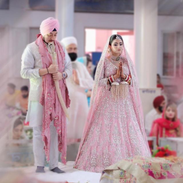 punajabi bride in pink lehenga