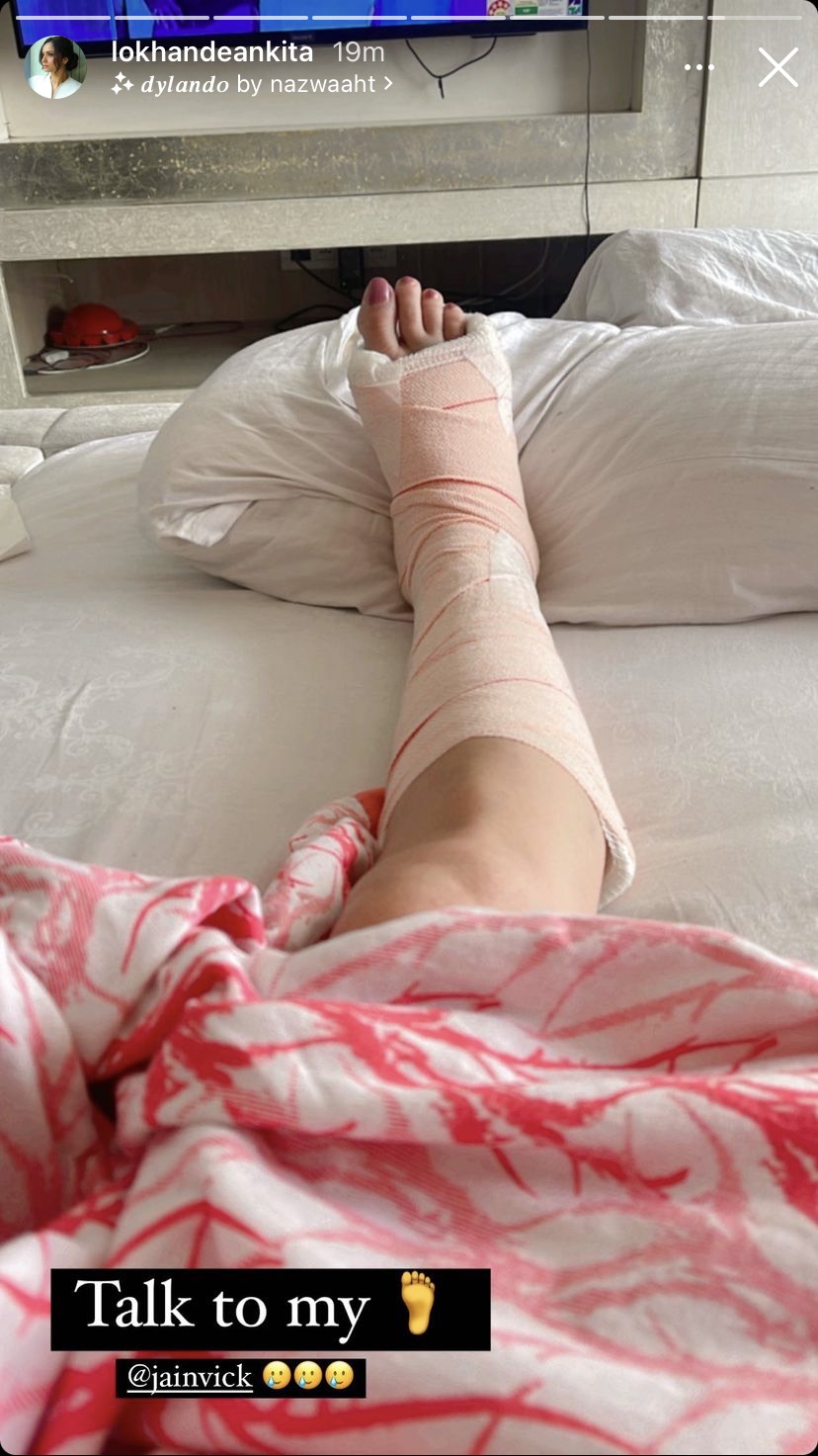 Ankita Lokhande Leg Fracture