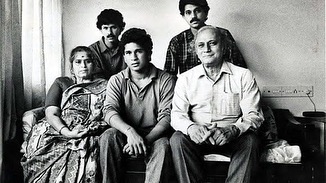 Sachin Tendulkar With Family