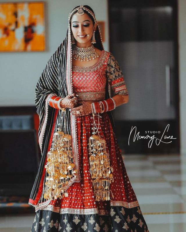bride polychromatic outfit 