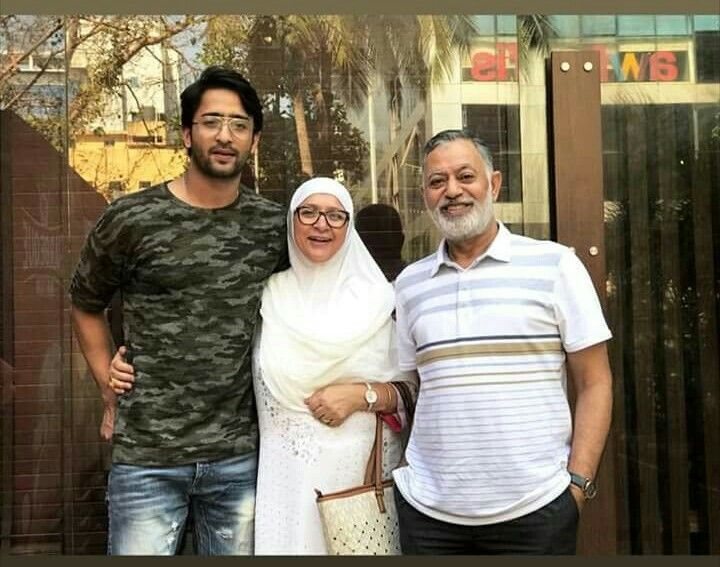 shaheer sheikh and parents