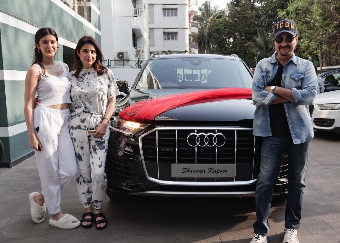 Shanaya Kapoor buys a swanky car