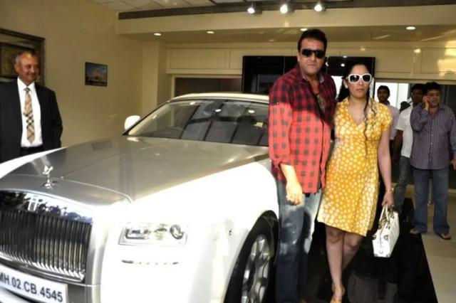 Sanjay Dutt with wife Manyata
