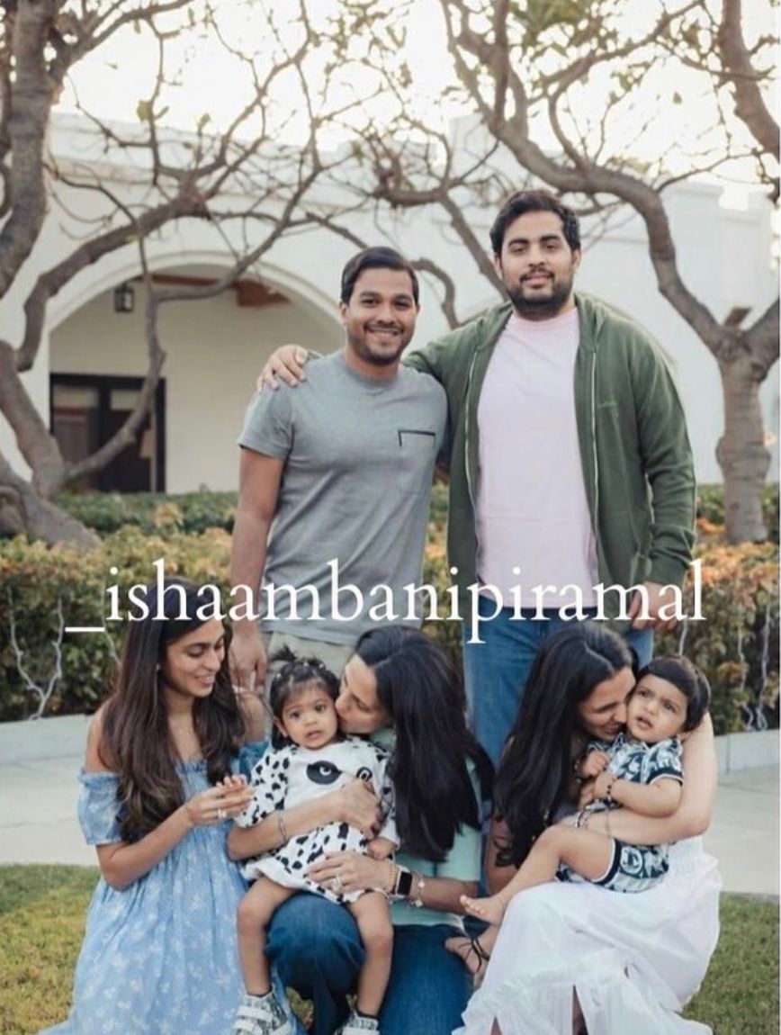Ambani Family at Prithvi Ambani's birthday