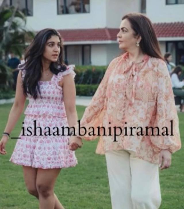 Nita Ambani with Radhika Merchant
