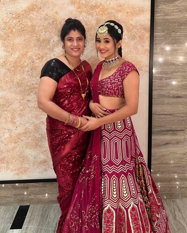Shivangi Joshi with her mother