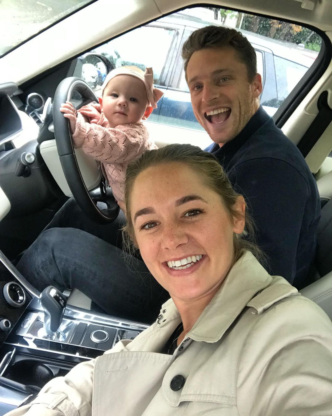 Jos Buttler with wife Louis and kid