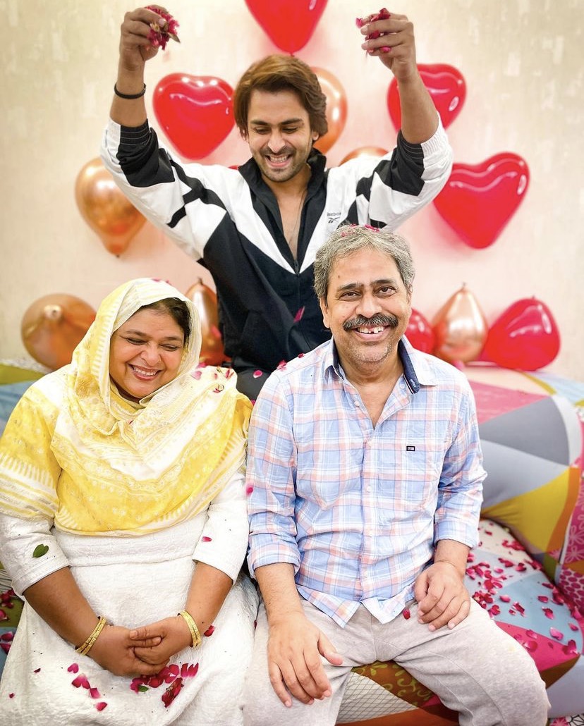 Shoaib Ibrahim with parents