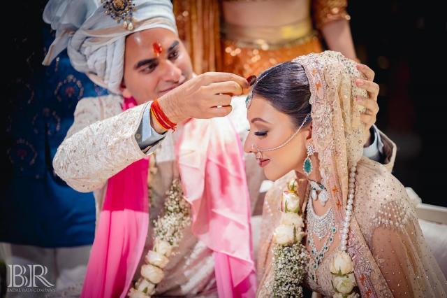 Bride Noor Gupta with groom