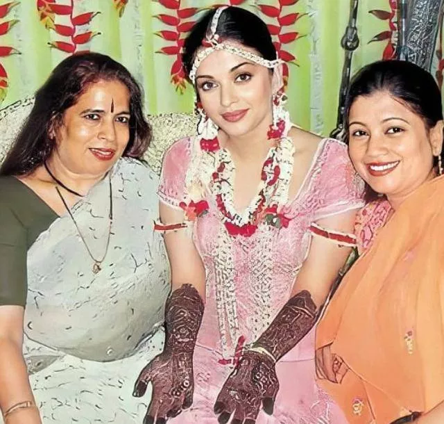 Abhishek Bachchan And Aishwarya Rai Rare And Unseen Wedding Pictures